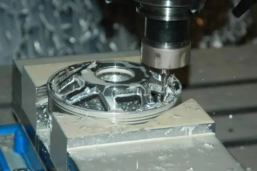 Vantaggi e svantaggi della lavorazione CNC per diverse guide nella lavorazione di pezzi di precisione - Hardware Xiehuang